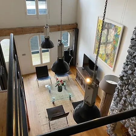 Private Canal Loft, Old Center